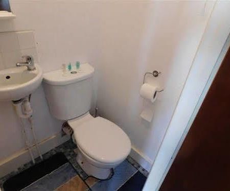 Spencer Inn Apartments Harrow Kültér fotó